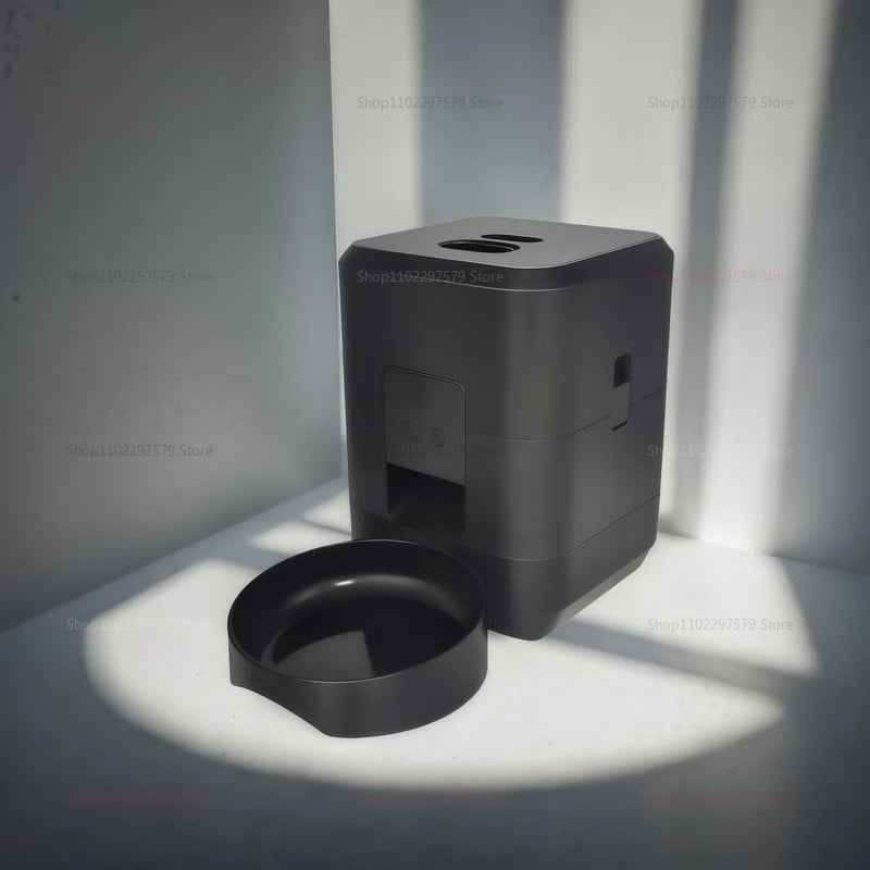 Smart Pet Feeder – 2L Automatic WiFi Food Dispenser 🍖📱